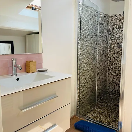 1 Min Port Et - Terrasse, Clim Et Parking - 4pax * Sanary-sur-Mer