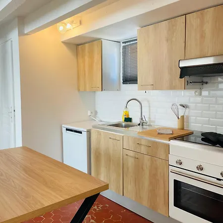 1 Min Port Et - Terrasse, Clim Et Parking - 4pax * Sanary-sur-Mer